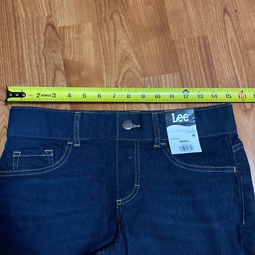 ✨New✨ size small Lee Women’s Mid Rise Pull On Stretch Jeggings - Picture 8 of 11